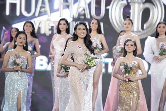 Ngắm nhan sắc 35 thí sinh vào Chung kết Hoa hậu Việt Nam 2020 - Ảnh 1.