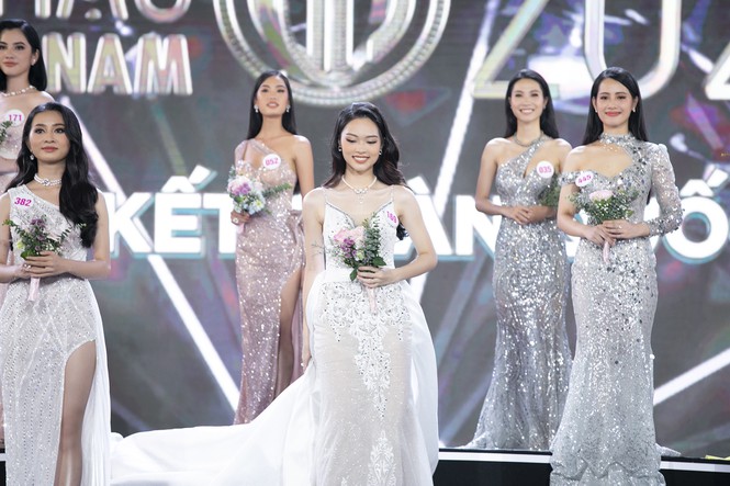 Ngắm nhan sắc 35 thí sinh vào Chung kết Hoa hậu Việt Nam 2020 - Ảnh 26.