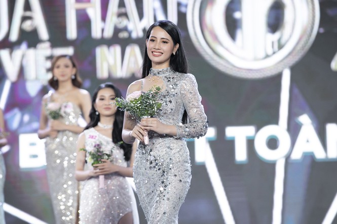Ngắm nhan sắc 35 thí sinh vào Chung kết Hoa hậu Việt Nam 2020 - Ảnh 31.
