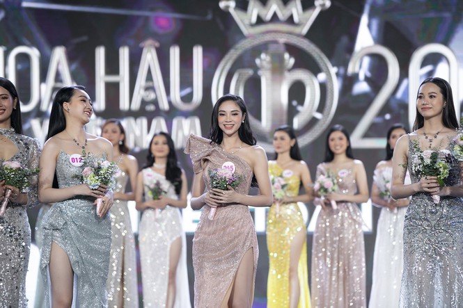 Ngắm nhan sắc 35 thí sinh vào Chung kết Hoa hậu Việt Nam 2020 - Ảnh 33.