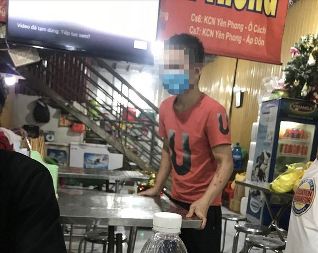 Tạm giữ nữ chủ quán bánh xèo ở Bắc Ninh bị tố đánh đập dã man nhân viên - Ảnh 1.
