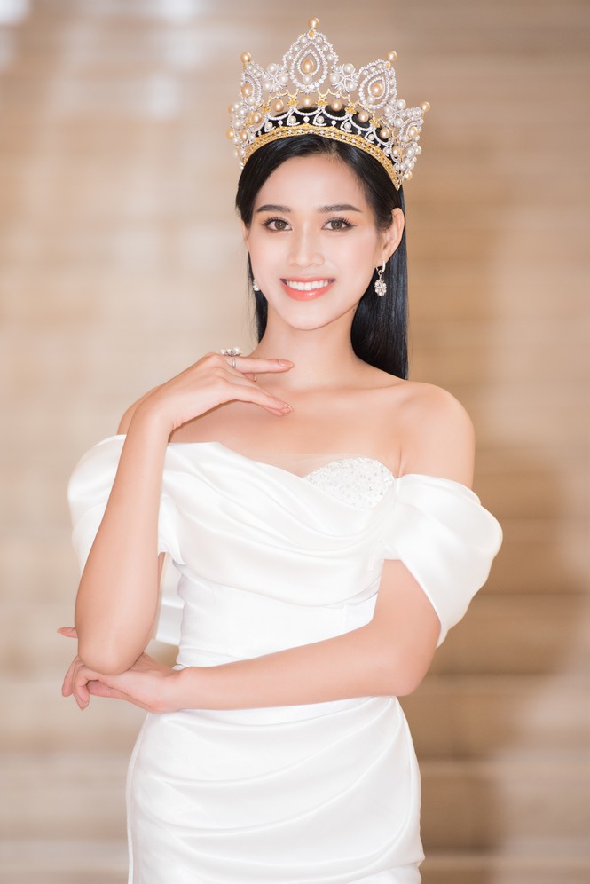 Tân Hoa hậu Việt Nam 2020 Đỗ Thị Hà nhận được nhiều lơi khen ngợi trên trang chủ Miss World - Ảnh 2.