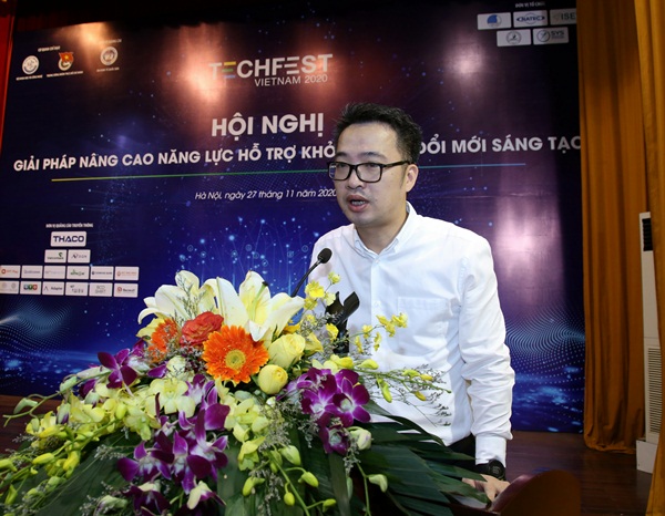 Anh Nguyễn Tường Lâm phát biểu khai mạc hội nghị.