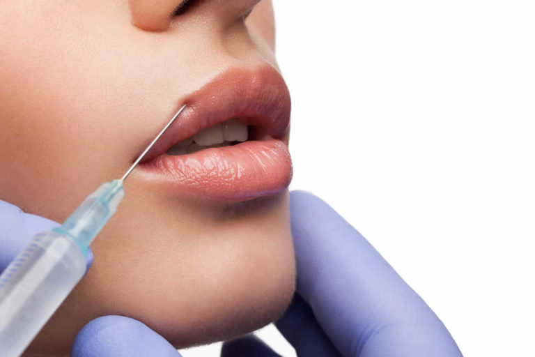 Nở rộ trào lưu tạo tai Phật tăng tài lộc, nhiều ca biến chứng do tiêm filler không đảm bảo tiêu chuẩn - Ảnh 3. Nở rộ trào lưu tạo tai Phật tăng tài lộc, nhiều ca biến chứng do tiêm filler không đảm bảo tiêu chuẩn - Ảnh 3.