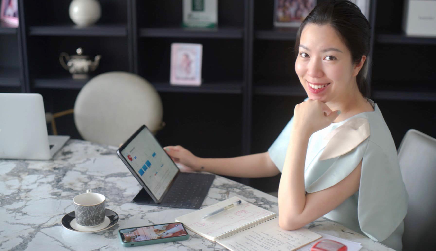 Là sáng lập viên group Nghiện nhà hơn 1 triệu thành viên, căn penthouse của nữ admin trông thế nào? - Ảnh 1. Là sáng lập viên group Nghiện nhà hơn 1 triệu thành viên, căn penthouse của nữ admin trông thế nào? - Ảnh 1.