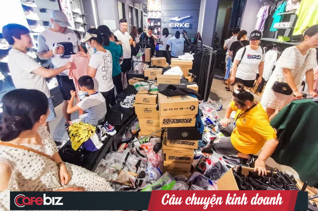 Gouchao - trào lưu Trung Quốc thanh lịch làm bùng nổ ngành thời trang nội địa Trung: Giới trẻ săn lùng thiết kế hoa văn cổ trang thời Đường, biểu tượng 5G, đường sắt cao tốc, thay vì tâm lí sính ngoại trước kia - Ảnh 1. Gouchao - trào lưu Trung Quốc thanh lịch làm bùng nổ ngành thời trang nội địa Trung: Giới trẻ săn lùng thiết kế hoa văn cổ trang thời Đường, biểu tượng 5G, đường sắt cao tốc, thay vì tâm lí sính ngoại trước kia - Ảnh 1.