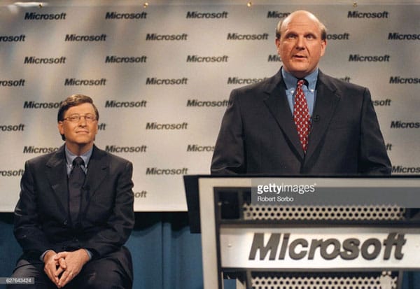 Buồn của Bill Gates: Nếu đi cùng Microsoft tới bây giờ đã có thể giàu gấp đôi Elon Musk, tất cả những gì còn lại chỉ là hơn 1% cổ phần và sự ra đi tai tiếng vì phốt thân mật với nhân viên nữ - Ảnh 2. Buồn của Bill Gates: Nếu đi cùng Microsoft tới bây giờ đã có thể giàu gấp đôi Elon Musk, tất cả những gì còn lại chỉ là hơn 1% cổ phần và sự ra đi tai tiếng vì phốt thân mật với nhân viên nữ - Ảnh 2.