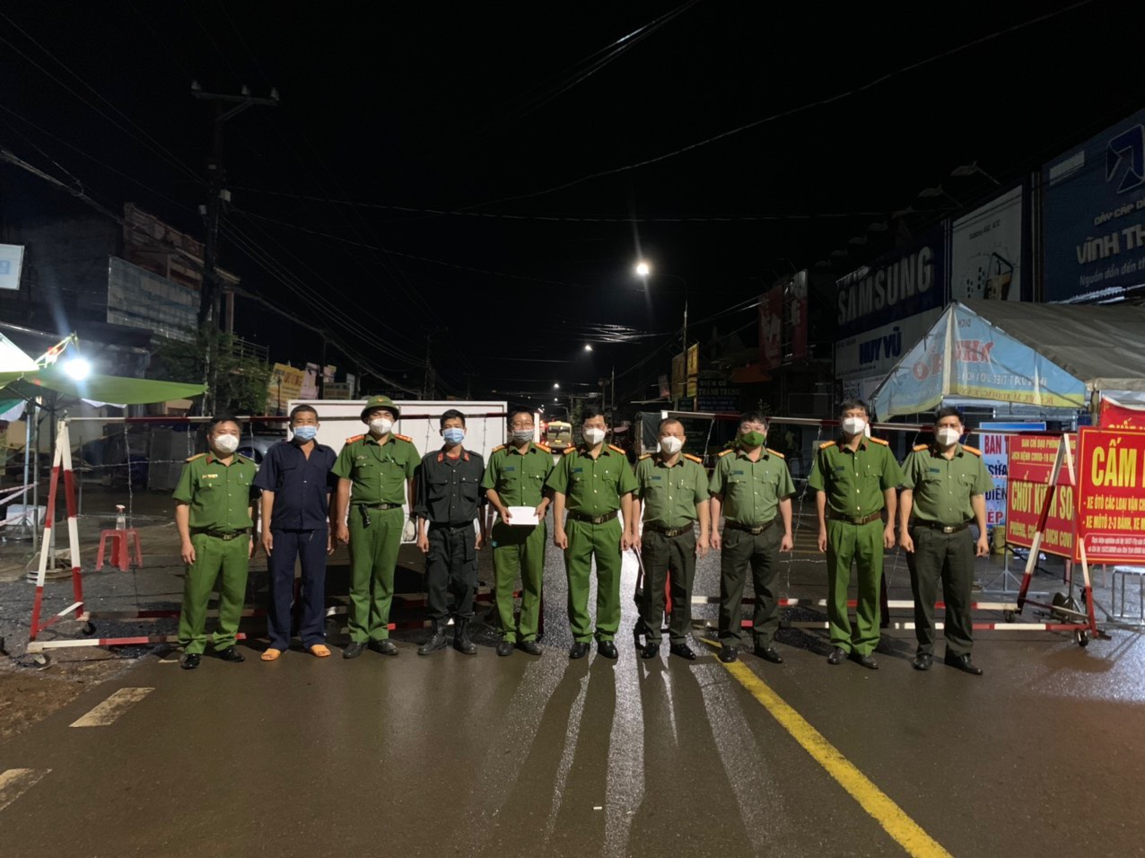 Công an huyện Xuân Lộc: Nâng cao tinh thần chiến sĩ trong mùa dịch - Ảnh 3. Công an huyện Xuân Lộc: Nâng cao tinh thần chiến sĩ trong mùa dịch - Ảnh 3.