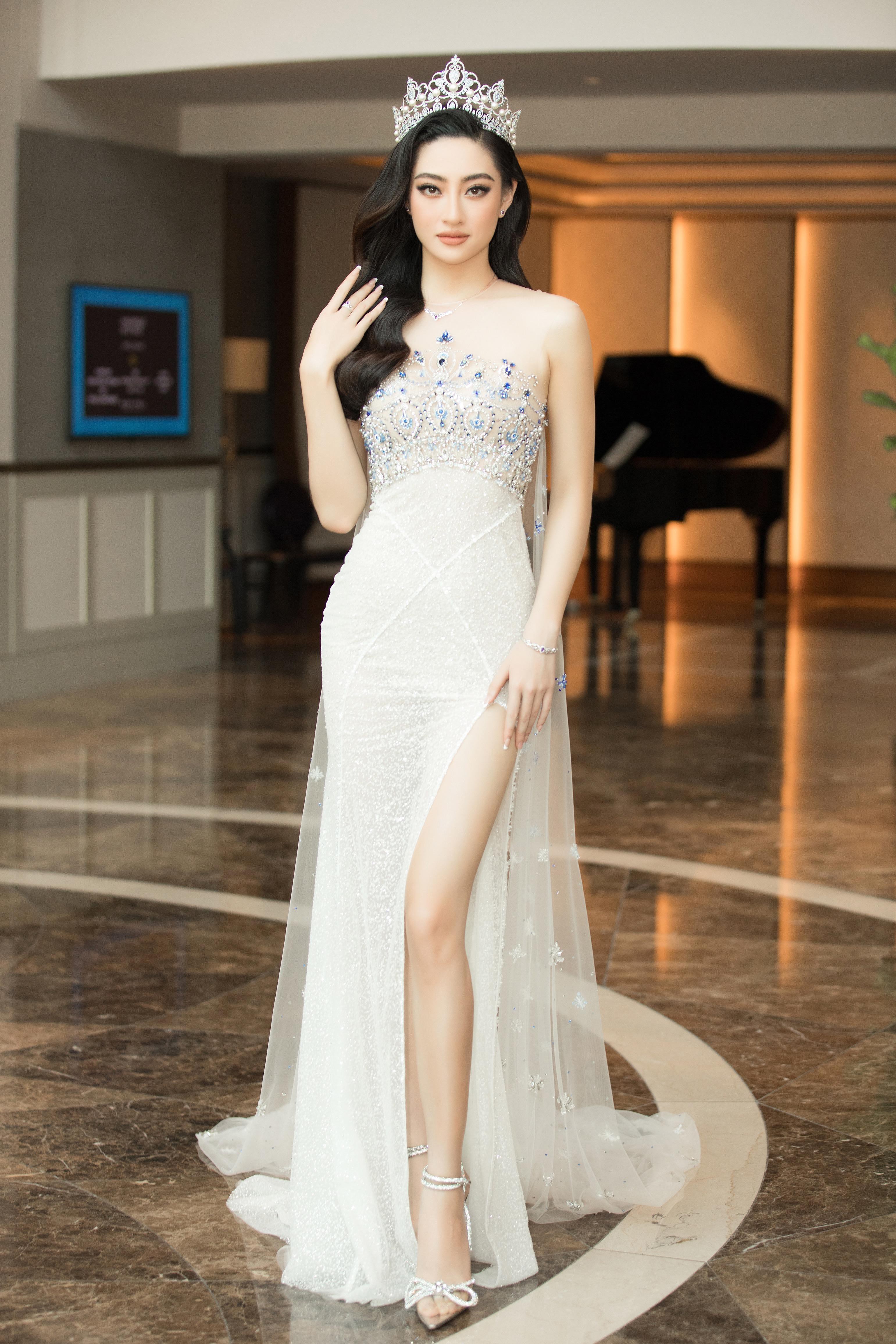 Hoa hậu Đỗ Thị Hà và Hoa hậu Đỗ Mỹ Linh &quot;đọ sắc&quot; tại họp báo khởi động Miss World Vietnam 2021 - Ảnh 7.