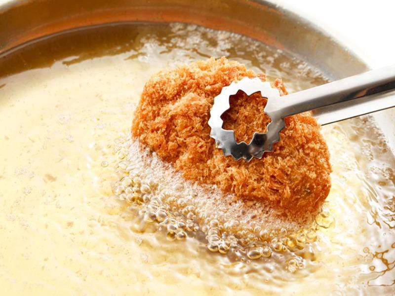 Nhiệt độ sôi của dầu ăn là bao nhiêu để đảm bảo an toàn cho sức khỏe? - Ảnh 2. Nhiệt độ sôi của dầu ăn là bao nhiêu để đảm bảo an toàn cho sức khỏe? - Ảnh 2.