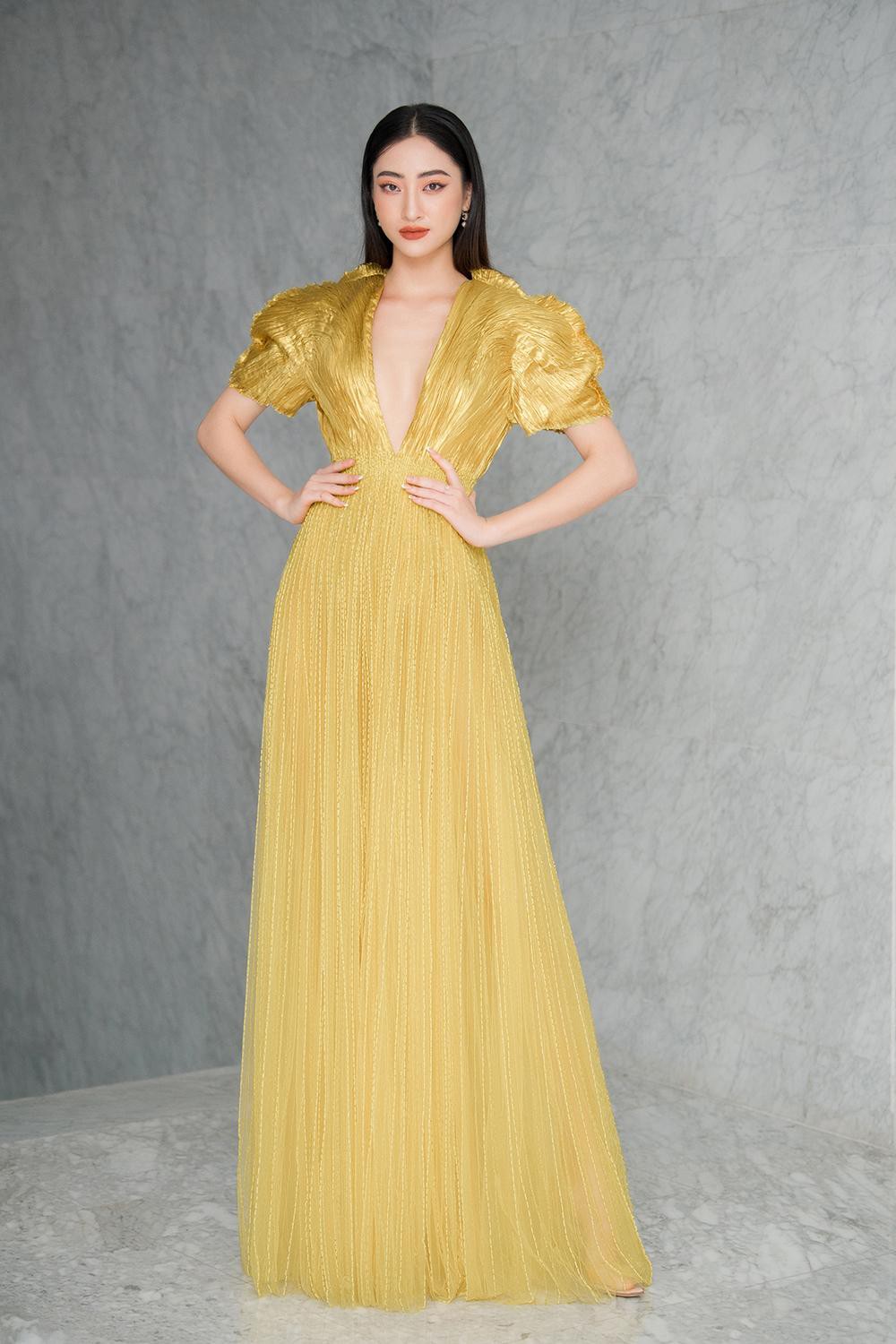 Hoa hậu Đỗ Thị Hà và Lương Thùy Linh nóng bỏng trong trang phục gam màu rực rỡ của nhà thiết kế Công Trí - Ảnh 7.