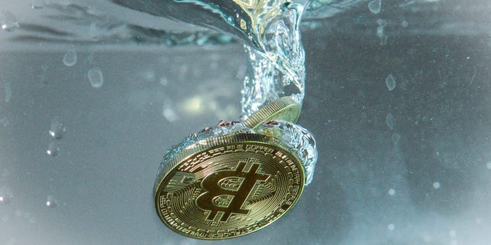 CNBC: Các quỹ đầu tư nước ngoài bỏ Bitcoin để quay lại với vàng - Ảnh 1.