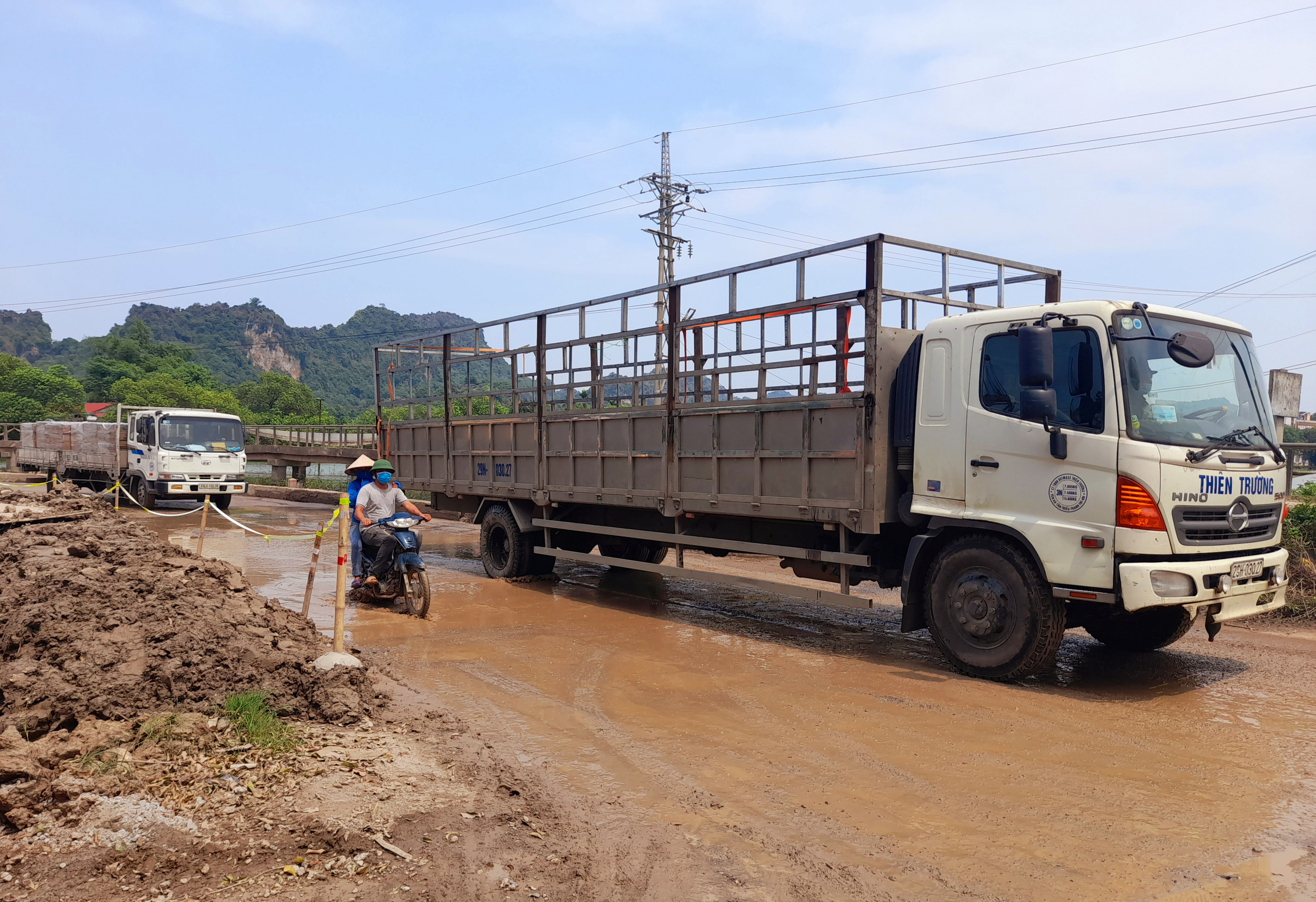 Dự án Cầu đập tràn Quan Sơn và những bất cập từ thực tiễn cần thay đổi - Ảnh 11.