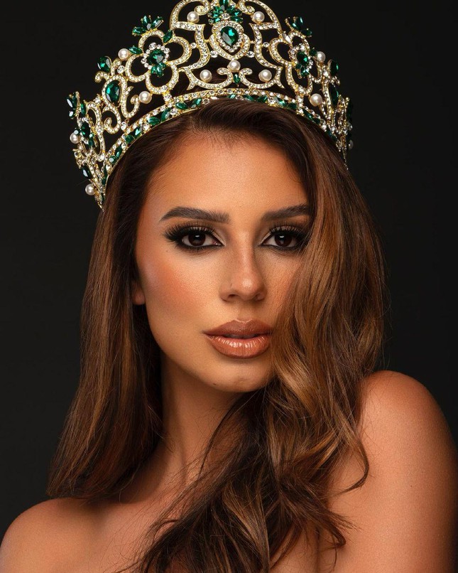 Sắc vóc cuốn hút, nóng bỏng của mỹ nhân 26 tuổi vừa lên ngôi Hoa hậu Hoà bình Costa Rica - Ảnh 1.