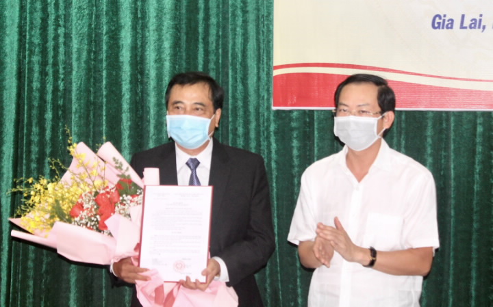 Ngân hàng Nhà nước vừa bổ nhiệm 4 Giám đốc chi nhánh - Ảnh 2. Ngân hàng Nhà nước vừa bổ nhiệm 4 Giám đốc chi nhánh - Ảnh 2.