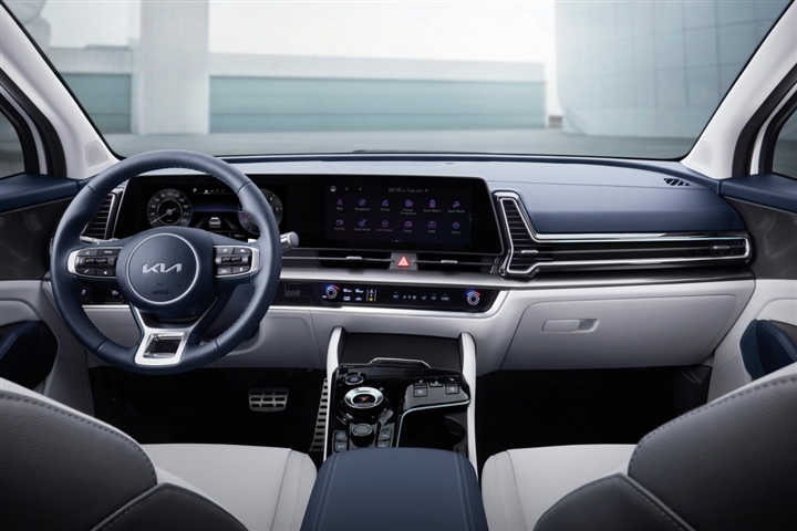 Kia Sportage đẹp khó cưỡng, bầu trời công nghệ phả hơi nóng Mazda CX-5, Hyundai Tucson - Ảnh 6. Kia Sportage đẹp khó cưỡng, bầu trời công nghệ phả hơi nóng Mazda CX-5, Hyundai Tucson - Ảnh 6.