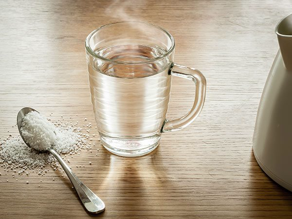 Hướng dẫn thanh lọc cơ thể bằng nước muối đúng cách - Ảnh 2.