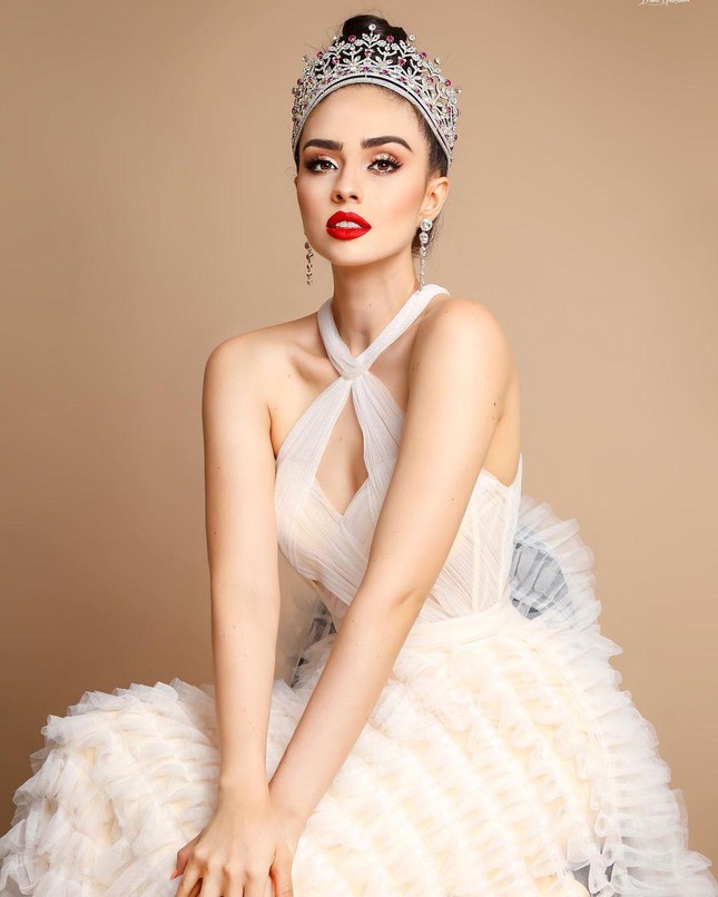 Nhan sắc quyến rũ của mỹ nhân vừa đăng quang Hoa hậu Hoàn vũ Mexico 2021 - Ảnh 3.