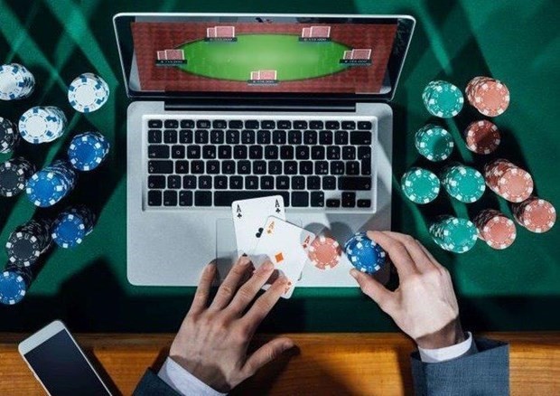Ninh Bình: Bắt giữ 2 đối tượng tổ chức đánh bạc qua mạng - Ảnh 1.