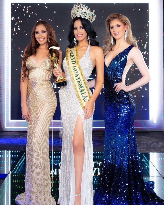 Ngắm nhan sắc xinh đẹp, quyến rũ của nữ sinh viên báo chí vừa lên ngôi Hoa hậu Hòa bình Guatemala - Ảnh 1.