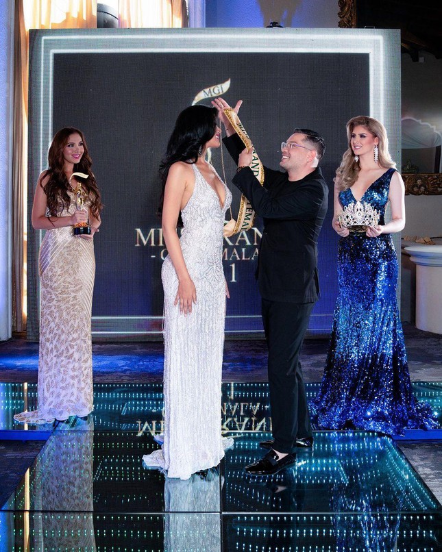 Ngắm nhan sắc xinh đẹp, quyến rũ của nữ sinh viên báo chí vừa lên ngôi Hoa hậu Hòa bình Guatemala - Ảnh 2.
