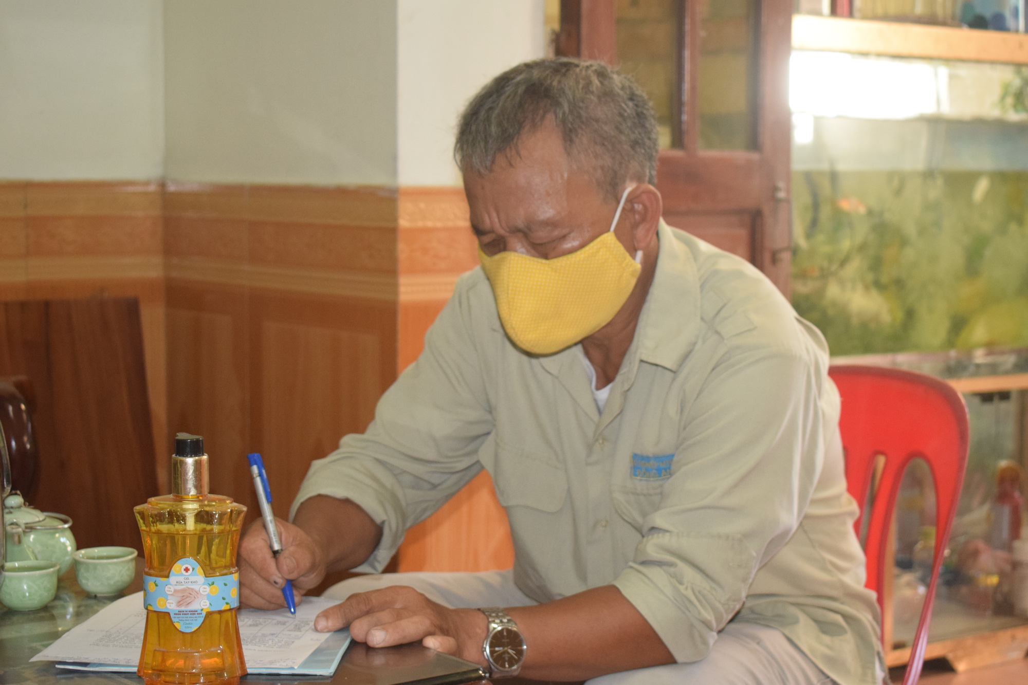 Hà Nội - Lật tẩy đường dây lừa đảo giấy chứng nhận quyền sử dụng đất của người dân nhằm chiếm đoạt hàng trăm tỷ đồng tại Ngân hàng MSB - Ảnh 2. Hà Nội - Lật tẩy đường dây lừa đảo giấy chứng nhận quyền sử dụng đất của người dân nhằm chiếm đoạt hàng trăm tỷ đồng tại Ngân hàng MSB - Ảnh 2.