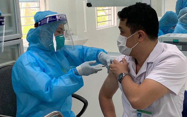 Gần 2,6 triệu người Việt Nam đã tiêm vắc xin COVID-19 - Ảnh 2.