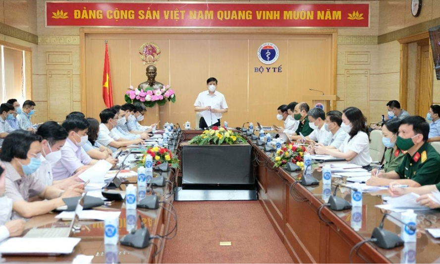 Việt Nam đặt mục tiêm chủng vắc xin Covid-19 cho khoảng 70% dân số vào cuối năm 2021 - Ảnh 1.