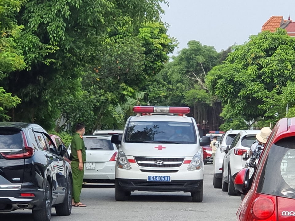 Hải Phòng: 2 vợ chồng tử vong trong căn nhà bốc cháy dữ dội lúc rạng sáng - Ảnh 1. Hải Phòng: 2 vợ chồng tử vong trong căn nhà bốc cháy dữ dội lúc rạng sáng - Ảnh 1.