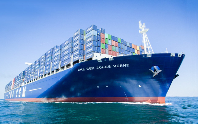 Các hãng tàu lý giải việc cước vận chuyển container tăng phi mã - Ảnh 1.
