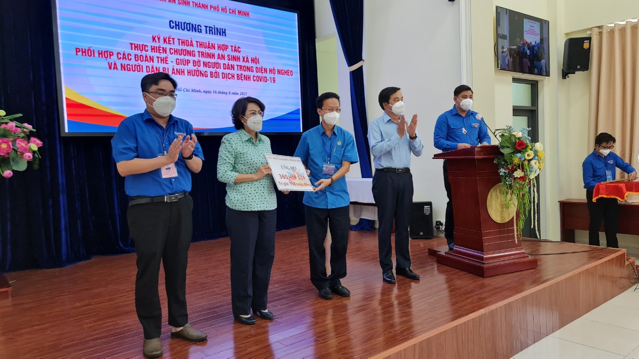 Ra mắt liên minh thiện nguyện Vòng Tay Việt – Sài Gòn và sẽ trao tặng cho Trung tâm An sinh TP.HCM 1 triệu suất ăn đến tháng 9/2021 - Ảnh 2.