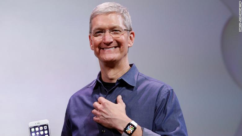 Phong cách quản lý của Tim Cook khác với Steve Jobs như thế nào? - Ảnh 1. Phong cách quản lý của Tim Cook khác với Steve Jobs như thế nào? - Ảnh 1.