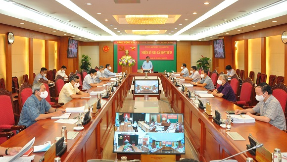 Ủy ban Kiểm tra Trung ương kỷ luật nhiều lãnh đạo TP Hà Nội - Ảnh 4.
