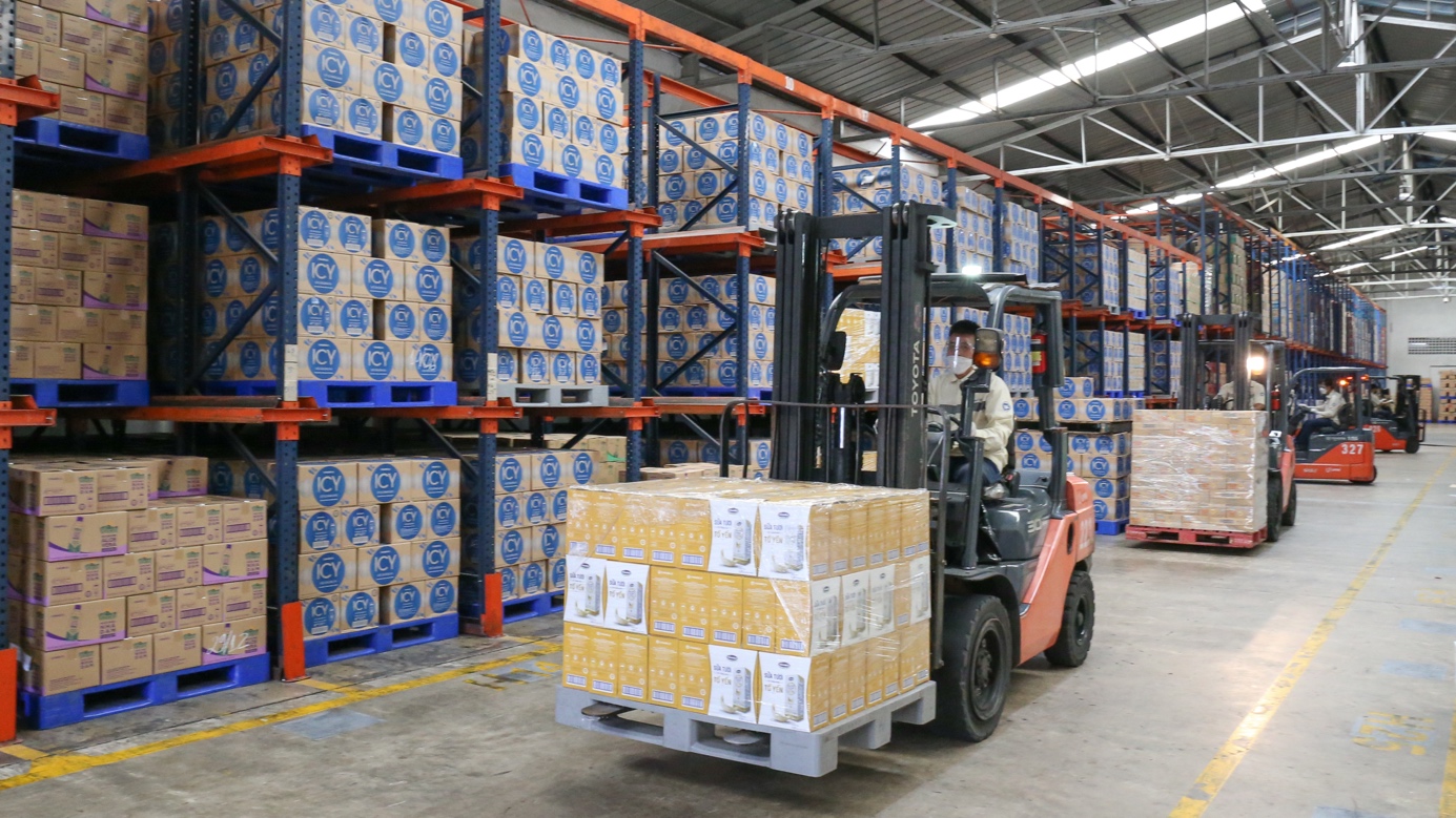 Vượt khó khăn giãn cách, Vinamilk thực hiện chuỗi hoạt động tiếp sức tuyến đầu tại 50 bệnh viện trên cả nước - Ảnh 5. Vượt khó khăn giãn cách, Vinamilk thực hiện chuỗi hoạt động tiếp sức tuyến đầu tại 50 bệnh viện trên cả nước - Ảnh 5.