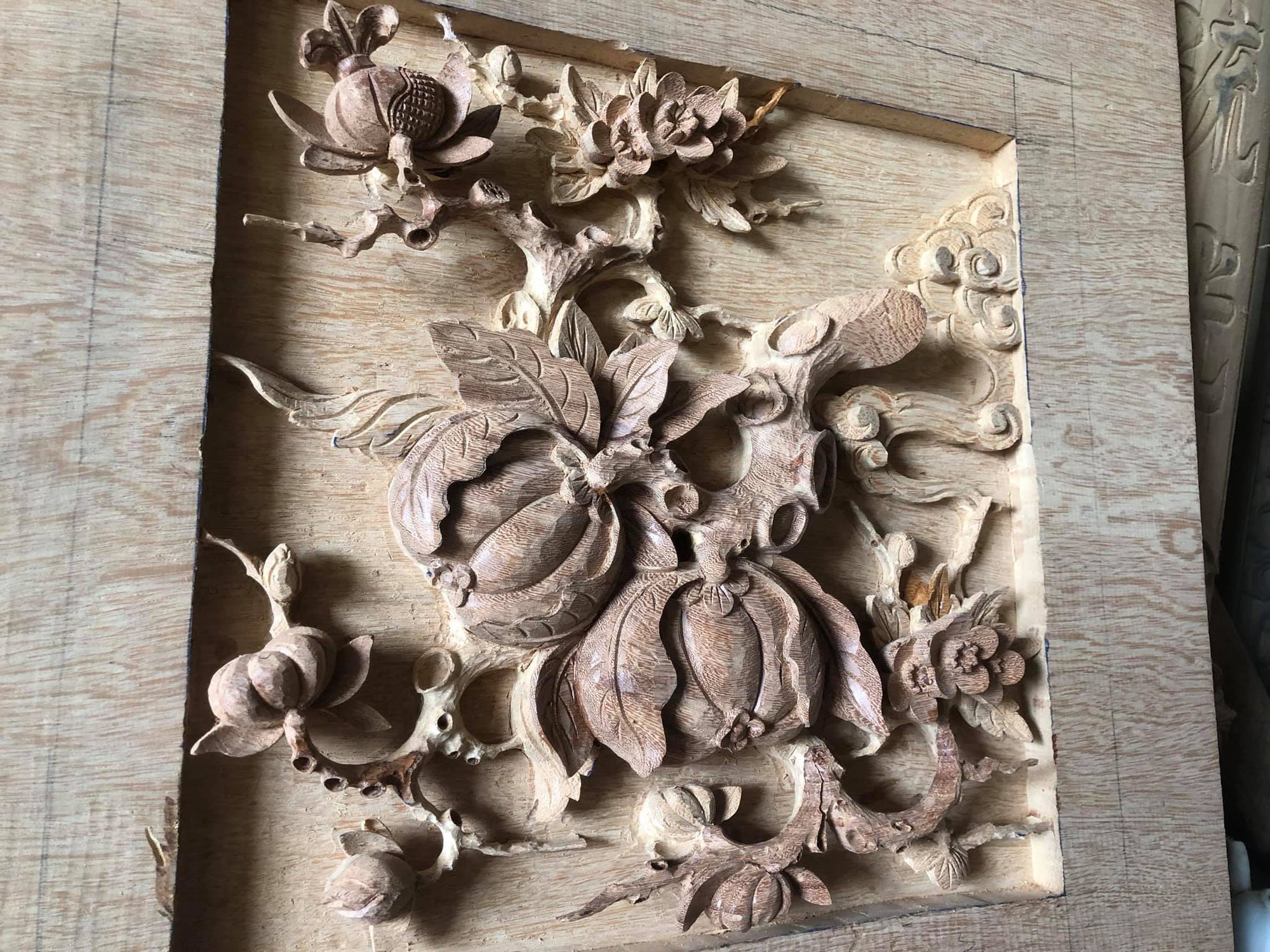 Sản phẩm điêu khắc gỗ tinh xảo