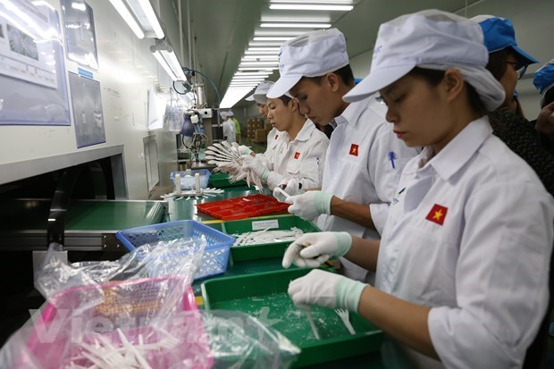 ADB nâng dự báo tăng trưởng kinh tế của Việt Nam lên mức 7,5%, lạm phát giảm xuống 3,5% - Ảnh 1.