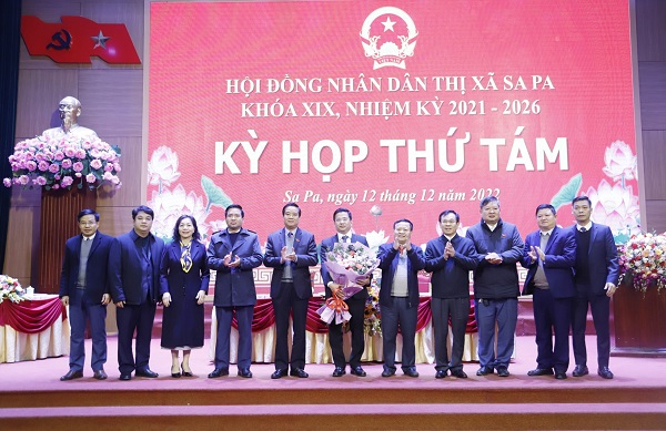 Lào Cai: Thị xã Sa Pa có tân Chủ tịch UBND - Ảnh 1.