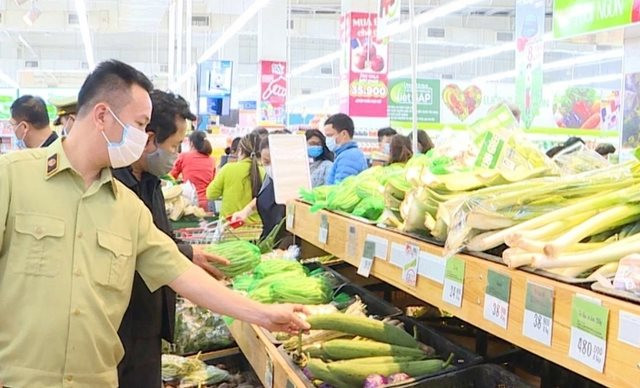Hà Nội: Thành lập 4 đoàn kiểm tra an toàn thực phẩm dịp Tết và lễ hội Xuân 2023 - Ảnh 1.