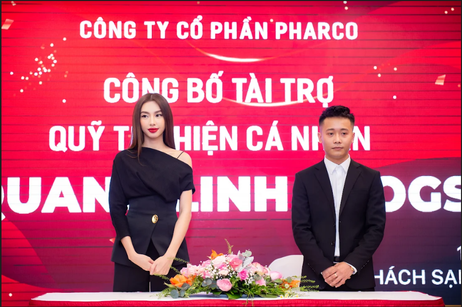 Mới trở về nước, Chủ tịch nước hoa Nguyễn Thúc Thùy Tiên đã bổ nhiệm Quang Linh Vlog là Phó Chủ tịch cùng đồng hành - Ảnh 1.