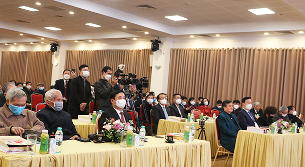 Nghệ An: Lãnh đạo tỉnh gặp mặt Hội đồng hương tại thủ đô Hà Nội - Ảnh 1.