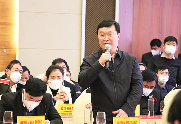 Thủ tướng Phạm Minh Chính chủ trì cuộc họp về việc thực hiện dự án đường bộ cao tốc Bắc – Nam phía Đông. - Ảnh 3.