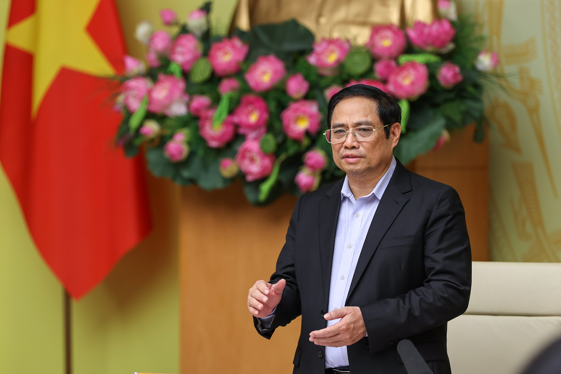 Thủ tướng Phạm Minh Chính: Huy động các nguồn lực để xóa 100.000 căn nhà dột nát - Ảnh 1.