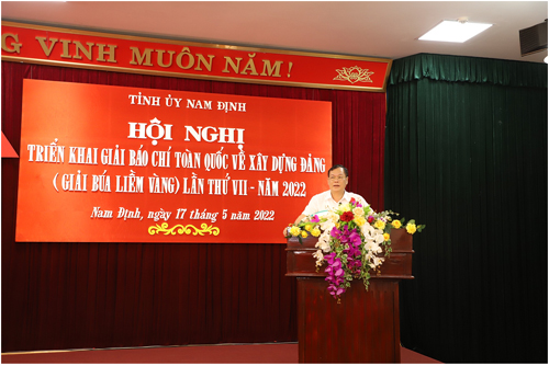 Ông Lê Quốc Chỉnh - Phó Bí Thư thường trực, Chủ tịch HĐND tỉnh phát biểu và chỉ đạo hội nghị.
