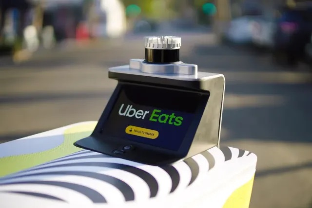 Uber thử nghiệm dịch vụ giao đồ ăn bằng robot - Ảnh 4.