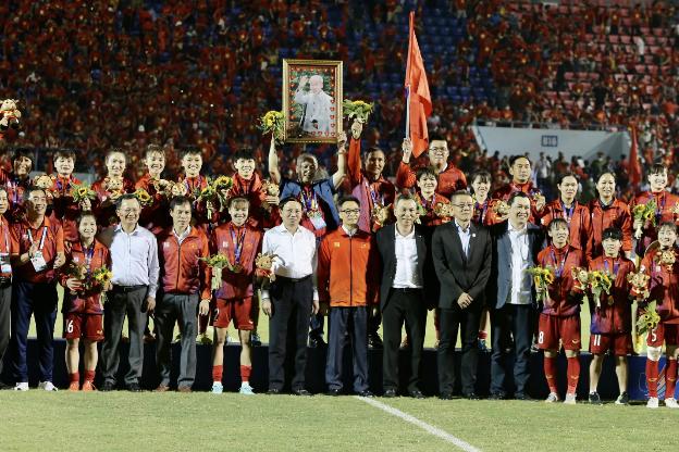 Đội tuyển bóng đá nữ Việt Nam lần thứ 3 liên tiếp
giành ngôi vô địch SEA Gamess 31 - Ảnh 3.