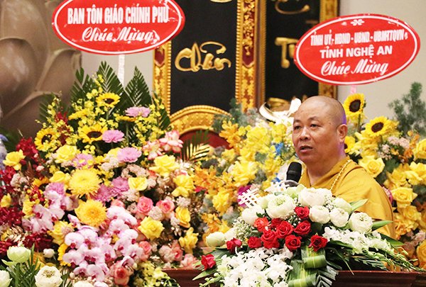 Nghệ An: Chủ tịch UBND tỉnh chúc mừng Đại lễ Phật đản năm 2022 - Ảnh 3.
