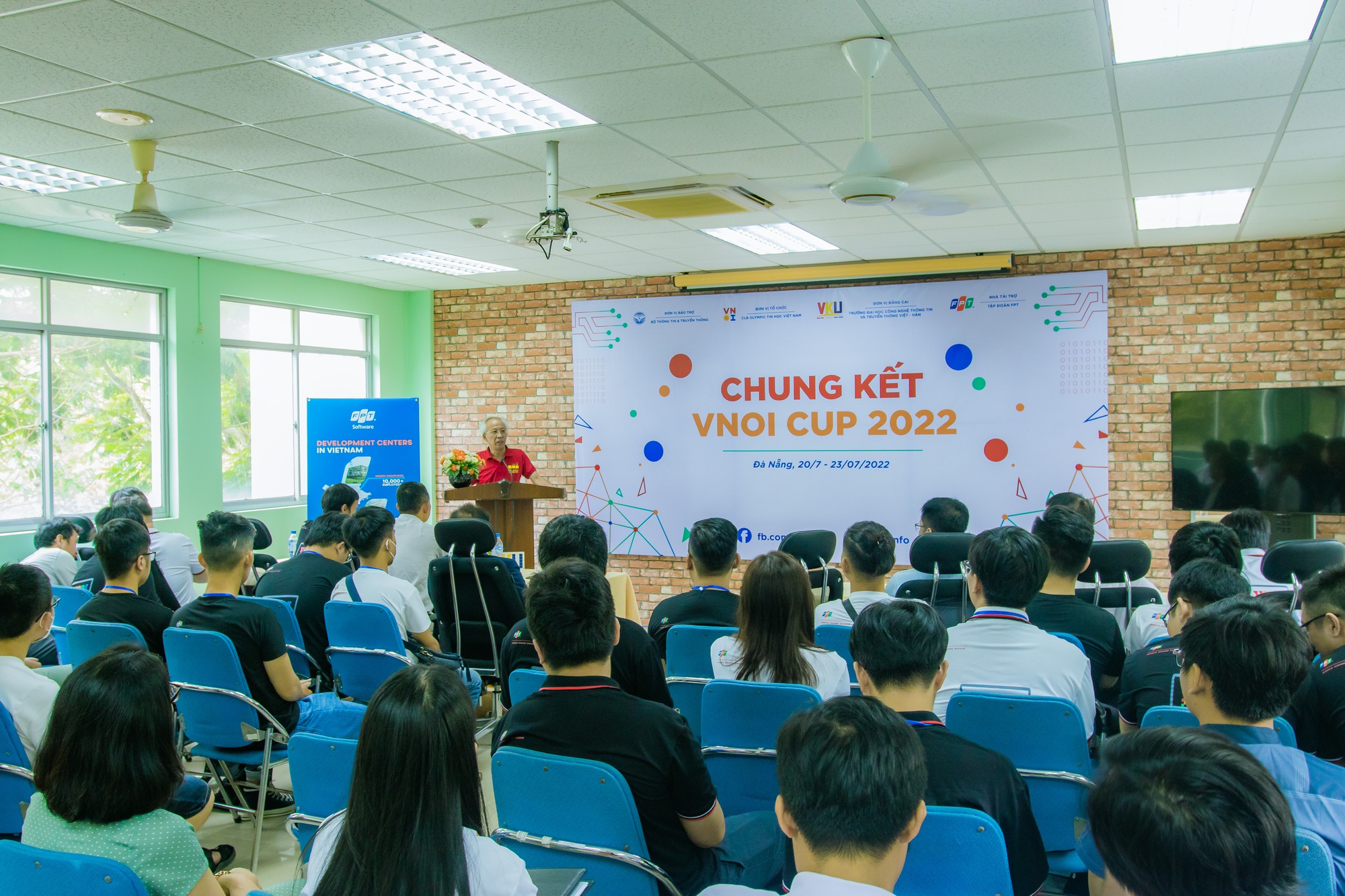 Vòng chung kết kỳ thi lập trình đỉnh cao VNOI CUP 2022 sẽ diễn ra vào lúc 9h ngày 22/7 - Ảnh 1.