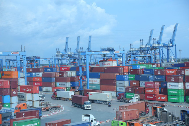 TP Hồ Chí Minh đề xuất miễn, giảm thu phí cảng biển - Ảnh 1.