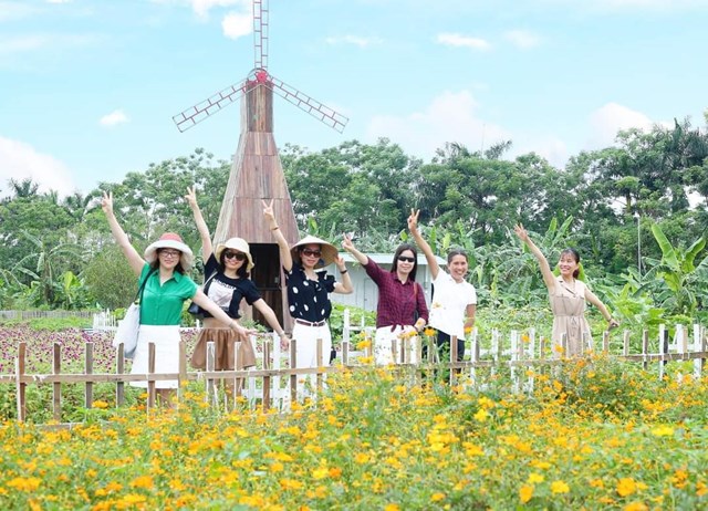 Đẩy mạnh phát triển mô hình du lịch sinh thái ở xã Hồng Vân - Ảnh 2.