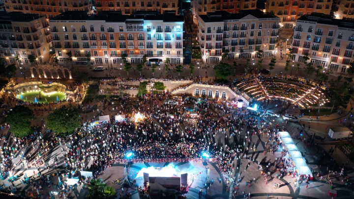 Đêm hội Trăng Rằm ở Thị trấn Địa Trung Hải thu hút 10.000 người tham dự - Ảnh 7.